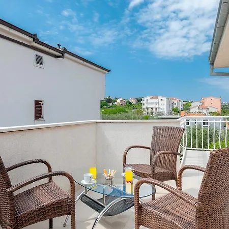 With A Parking Space Stobrec, - 13122 Daire